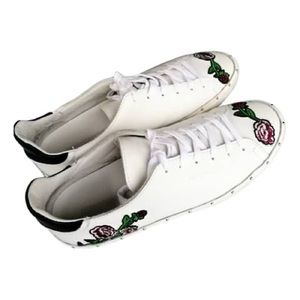 REBECCA MINKOFF White Trainers with Embroidered Floral Design and Studs SZ 39 EU